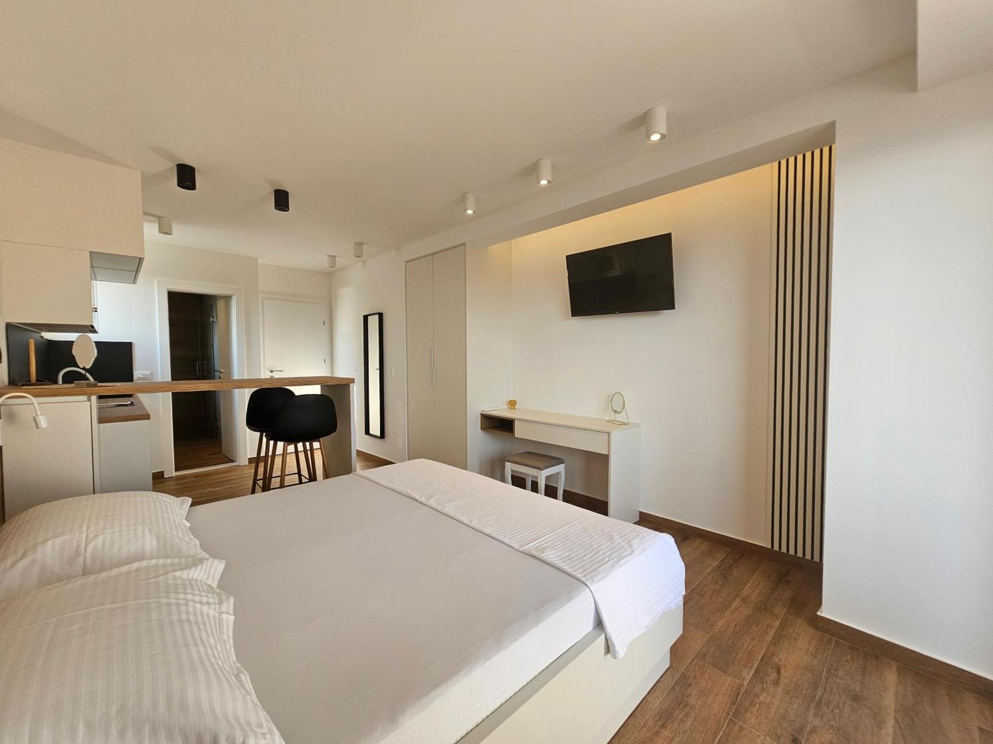 Apartmani Sole Макарска Екстериор снимка